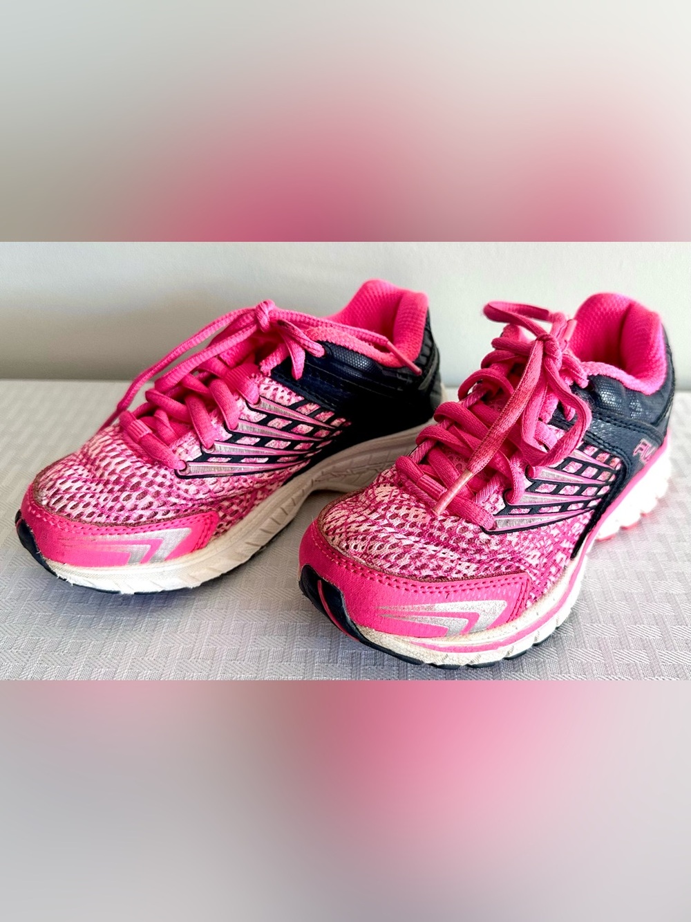 FILA Girls Pink Navy Athletic Running Sneakers Shoes Size 11